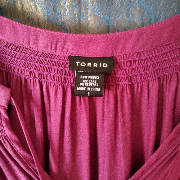 Torrid  blouse - Picture 3 of 4